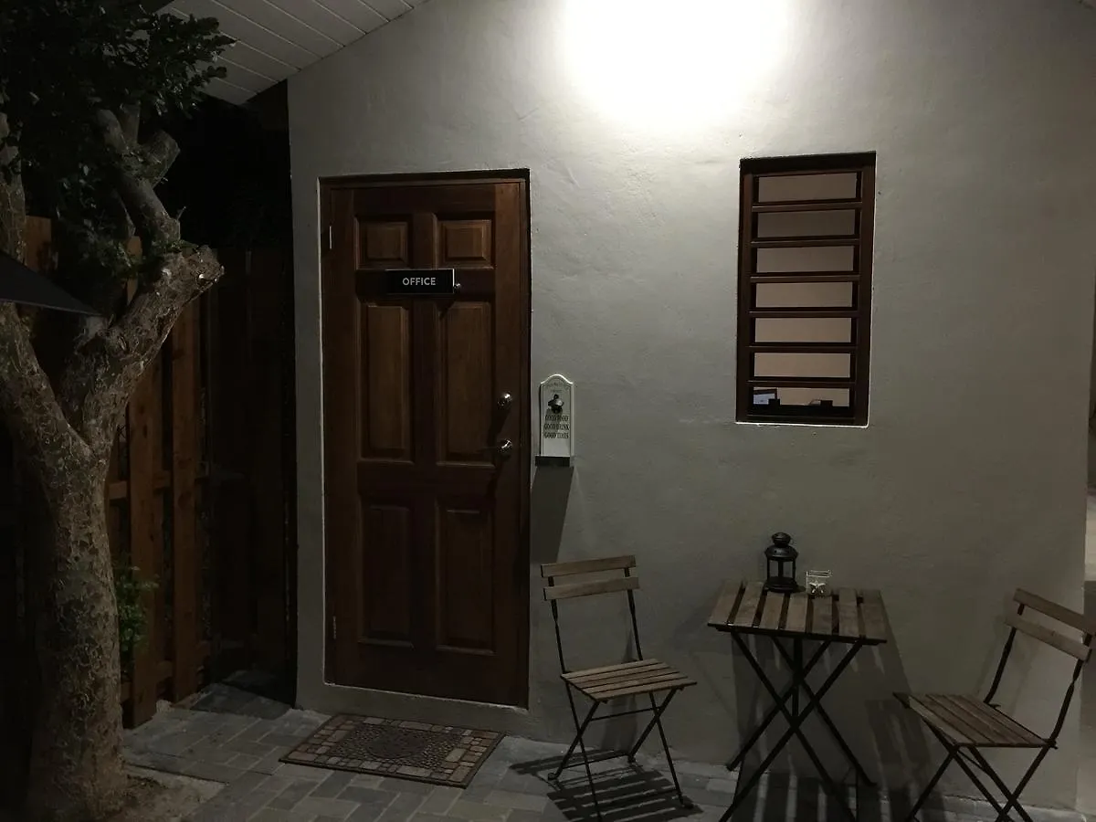 The Pier Beach Inn & Suites Willemstad Bed & Breakfast